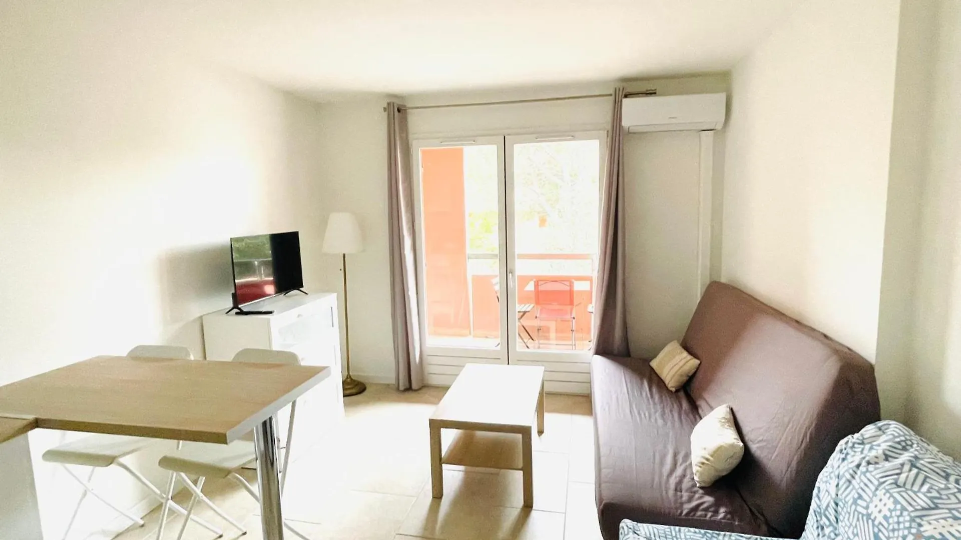 Apartment Le Lavandin Sanary-sur-Mer France